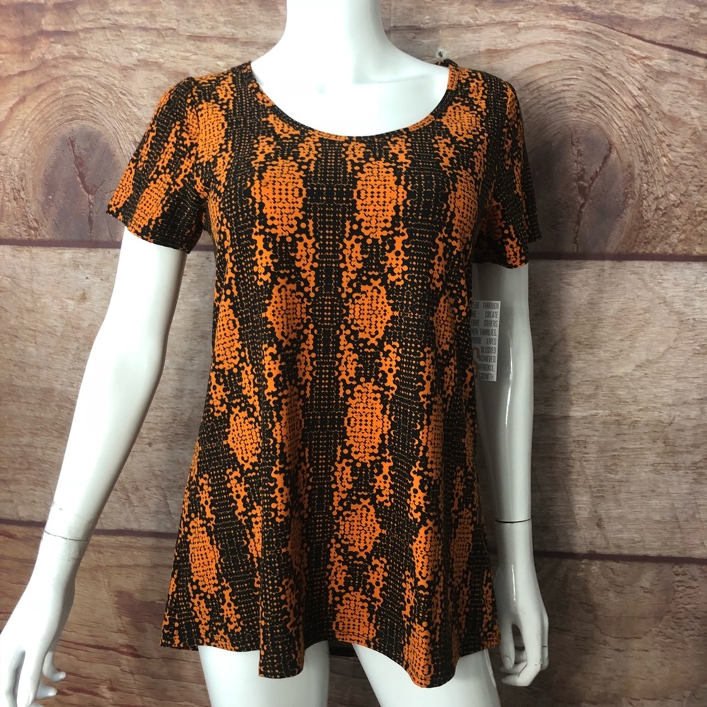 Lularoe Classic T Women’s Size XS Orange Black